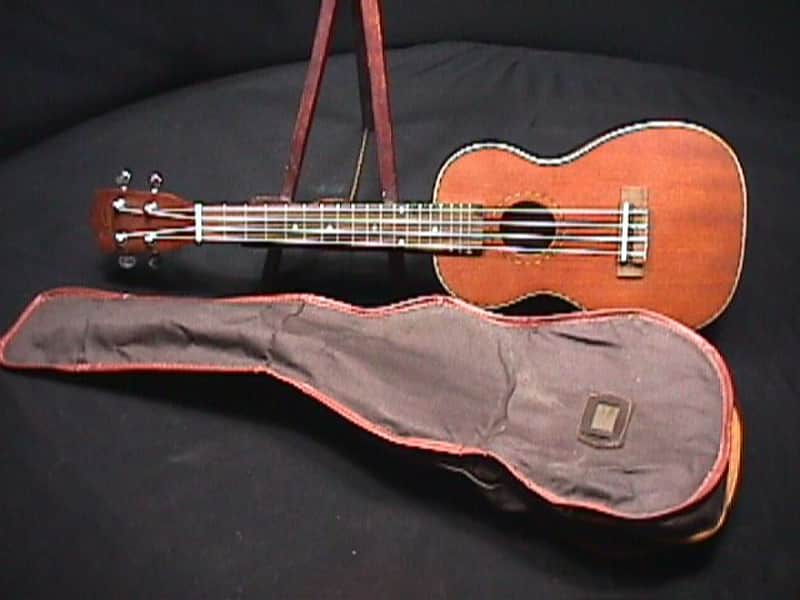 A Solid Wood  Fancy Concert Ukulele in a Case & Ready to Play   3 U image 1