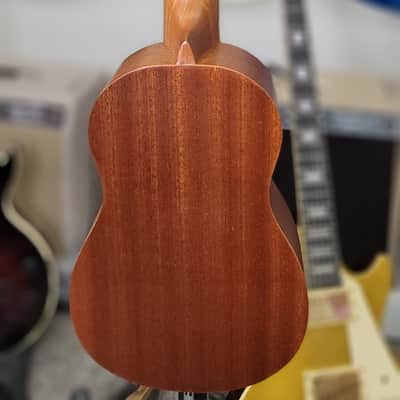 Luna Maluhia Peace Concert Ukulele - Natural w/ Gig Bag $20 Discounted!! image 8