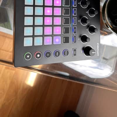 Novation Circuit Groovebox 2015 - 2021 Black image 2