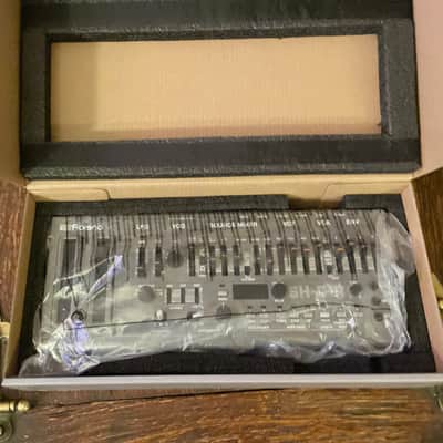 Roland SH-01A Boutique Series Monophonic Synthesizer Module 2017 - Present - Gray image 2