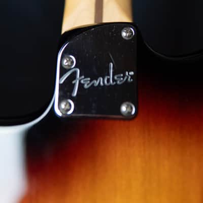 Fender Deluxe Roadhouse Stratocaster 3-Color Sunburst image 7