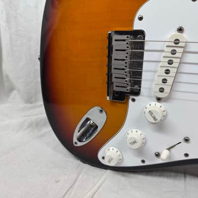Fender American Standard Stratocaster Guitar 1993 - Brown Sunburst / Maple Neck image 4