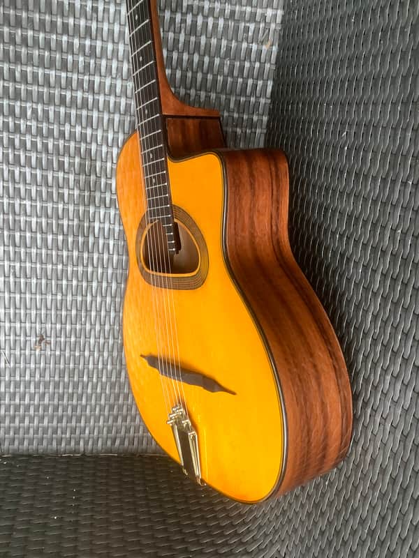 Saga Gitane D 500 / gypsy selmer style guitar / D hole / Django