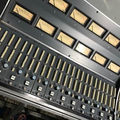 Neve 8068 Vintage 70's Console - Neve Grey image 10