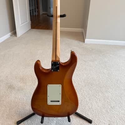 Fender American Performer Stratocaster with Rosewood Fretboard 2018 - Present - Honeyburst image 4