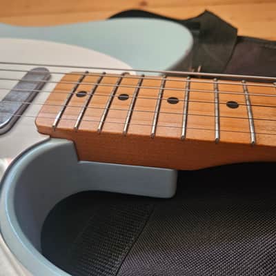 Fender Vintera Road Worn® '50s Telecaster - Road Worn® Nitrocellulose Lacquer image 4