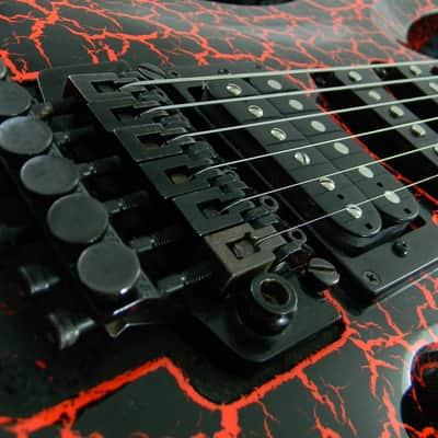 VESTER II MANIAC SERIES Circa 1991 Archtop Red Crackle Finish Body Neck Guitar Kramer Style image 4
