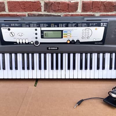 Yamaha EZ-200 Portable Keyboard