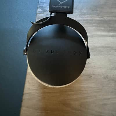 Beyerdynamic DT 700 PRO X Closed Back Headphones - 48 Ohms 2021 - Present - Black image 3