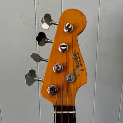 Mojo Dojo – Faded Sherwood Green Metallic Precision Bass – AV II Neck – DiMarzio Model P – American Classic Body – Pro Setup – Great Player image 4