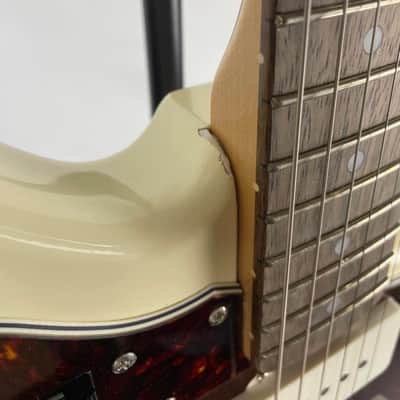 Squier Classic Vibe '60s Jazzmaster Electric Guitar, Laurel Fingerboard, Olympic White image 2