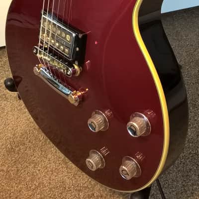 Guild DeArmond M-77--2001; Wine Red Metallic; Made in Korea; USA Gold-Tone HB Pickups; All-Original image 5