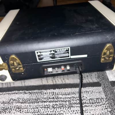 Crosley Suitcase Carrying Turntable-Speaker CR6019A-BK 2014 - Black/Tan w/Power Supply image 10
