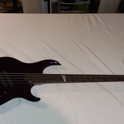 Dingwall Leland Sklar Signature 5 string .  I AM PUTTING THIS BASS ON E-BAY. Make an Offer Before A Bidding Match Begins. image 2