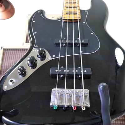 Squier - Classic Vibe '70s - Jazz Bass -Left Handed - Black - Never Owned - w/ Gig Bag image 3