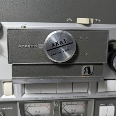 Akai X-355D -- Vintage (1966) Cross-Field 4-Track Reel to Reel Deck/Recorder image 3