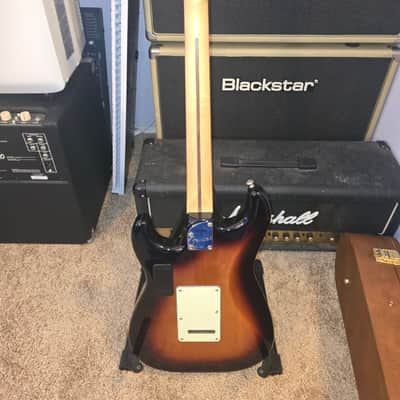 Fender Deluxe Roadhouse Stratocaster 2012 - 3 Color Sunburst image 2