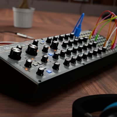 Overlay for Behringer Neutron - 'Grey' design