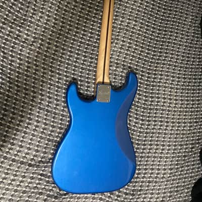 Squier Bullet Hardtail Stratocaster Mid-2000s - Lake Placid Blue image 2