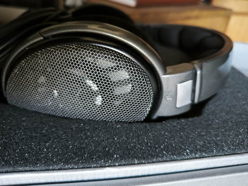 Sennheiser HD 650 Headphones -  REFURBISHED image 1