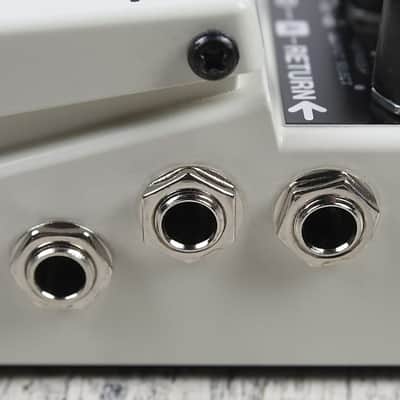 Boss LS-2 Line Selector Pedal Electric Guitar Line Selection Effects Pedal image 19