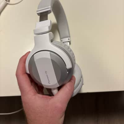 Pioneer HDJ-700R Headphones 2010s - Black/Red image 3
