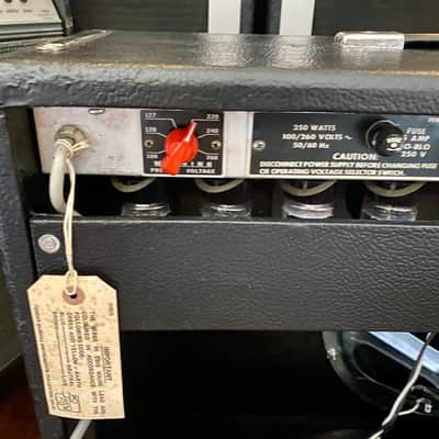 Fender Vibrosonic Reverb 2-Channel 100-Watt 1x15" Guitar Combo Silverface 1976 image 8