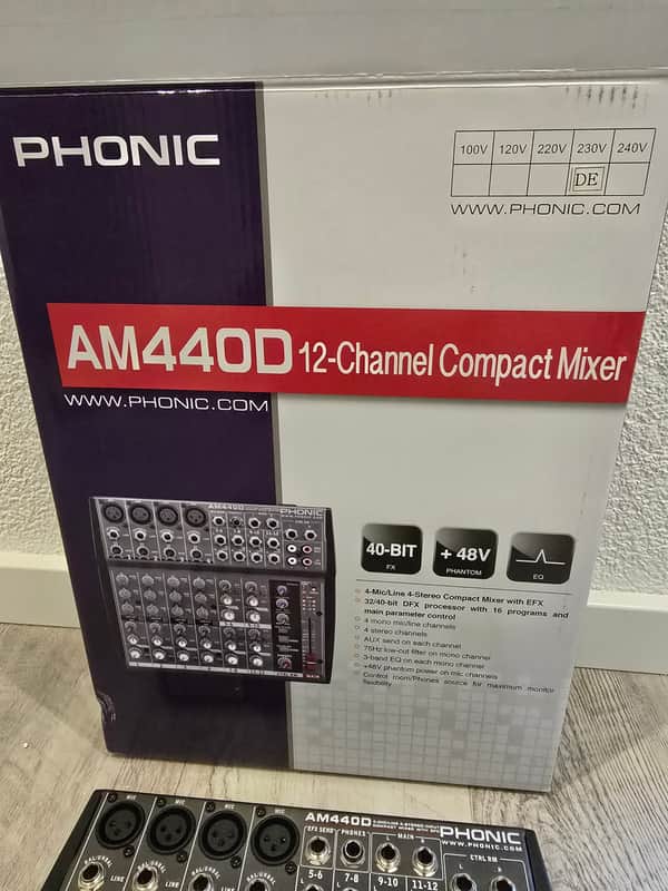 Phonic AM440D 12-Channel Mixer image 1