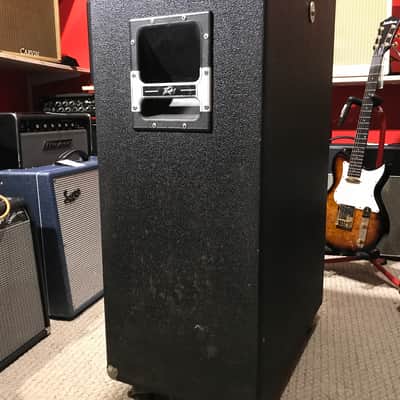 Peavey 215 4 Ohm 2x15" Bass Speaker Cabinet w/ Dust Cover image 5