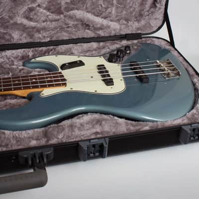 Fender  Jazz Bass Solid Body Electric Bass Guitar (1964/5), ser. #L24522, molded black plastic hard shell case. image 13