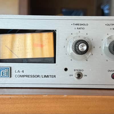 Urei LA-4 Compressor Limiter Pair 1980s - Silverface image 3