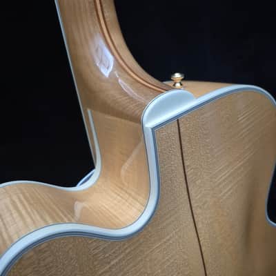 1992 Guild Artist Award Model - Blonde image 11