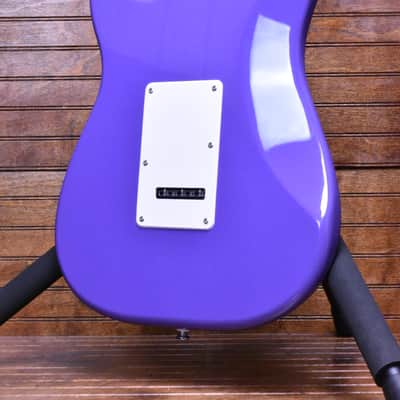 Squier Sonic® Stratocaster®, Ultraviolet image 2