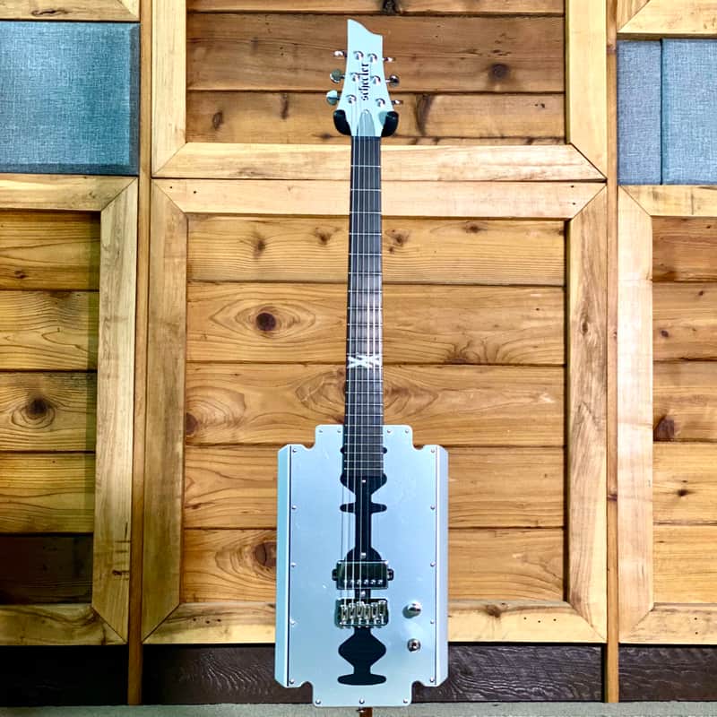 Schecter Machine Gun Kelly Signature Razor Blade - Metallic Silver