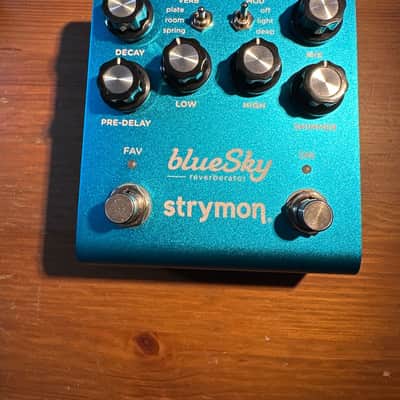 Strymon Blue Sky Reverberator V2 2022 - Present Blue