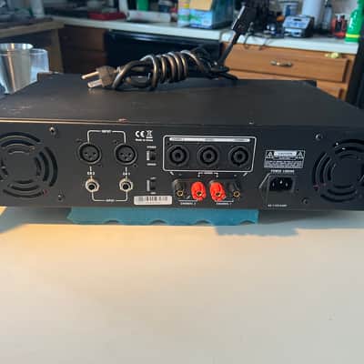 Gemini XGA-2000 Professional 2000-Watt Rackmount Power Amp w/ IEC power cable & rack mount bolts/washers. image 5