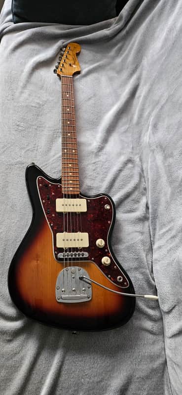 Fender Vintera '60s Jazzmaster Modified with Pau Ferro Fretboard 2019 - 2023 - 3-Color Sunburst