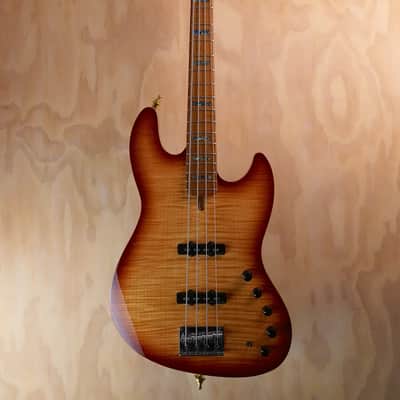 Sire Marcus Miller V10DX Tobacco Sunburst 4 String Bass w/ Gig Bag – Very Good image 3