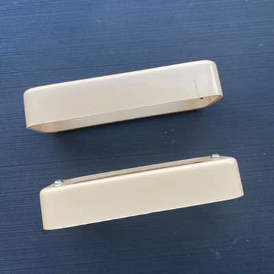 Gibson Les Paul Deluxe humbucker surrounds 1970's - Cream image 5