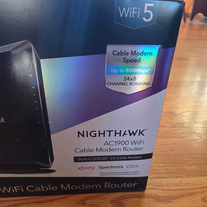 Netgear NIGHTHAWK AC1900 2020s - Black image 1