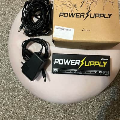 Donner DP-1 Power Supply Powers 10 Pedals image 1