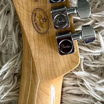 2018 Fender Limited Edition Deluxe Ash Telecaster Butterscotch Blonde w/Gig Bag image 3