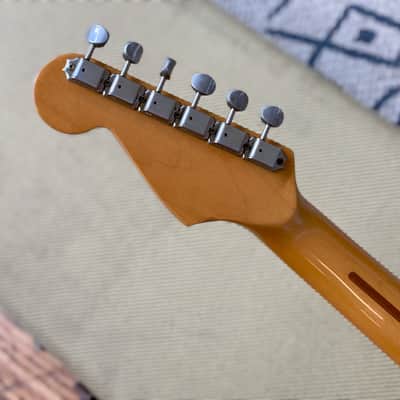 '94 Fender US Vintage Series - '57 Reissue Stratocaster - 2 Colour Sunburst image 17