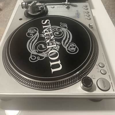 Stanton STR8-100 Direct Drive Turntables - Silver image 1