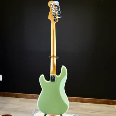Fender Player II Precision Bass Maple Fingerboard Birch Green image 9