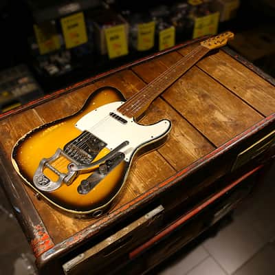 Fender Custom Telecaster with Bigsby, Rosewood Fretboard 1968 - 1971 - Sunburst image 7
