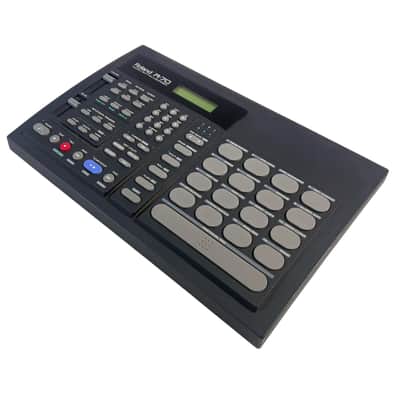 Roland R-70 Human Rhythm Composer Drum Machine image 2