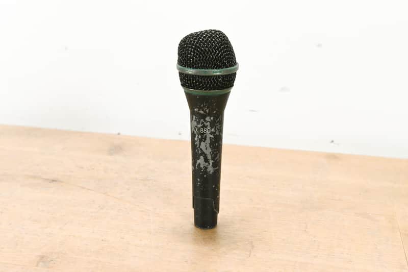 AKG D880 Dynamic Microphone CG015WV