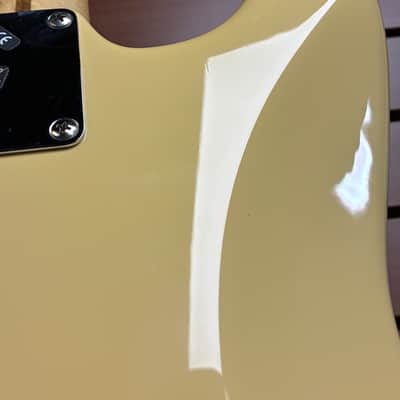 Fender Yngwie Malmsteen Artist Series Signature Stratocaster with Maple Fretboard 2006 - Vintage White image 11