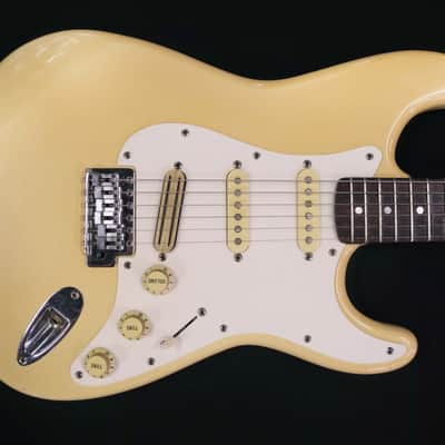 1994 Fender Korean Squier Stratocaster Standard Vintage White image 3